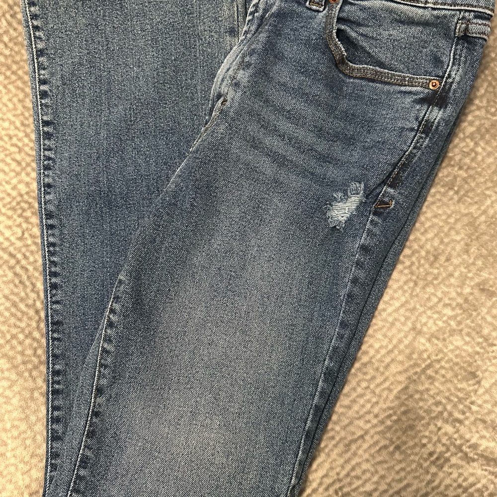 Kensie Blue Skinny boot cut Jeans with Distressed Details